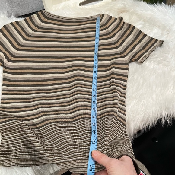 NEW Emanuel Ungaro Silk Striped Neutral Multi Fitted Layering Short Sleeve Top M - Picture 14 of 14
